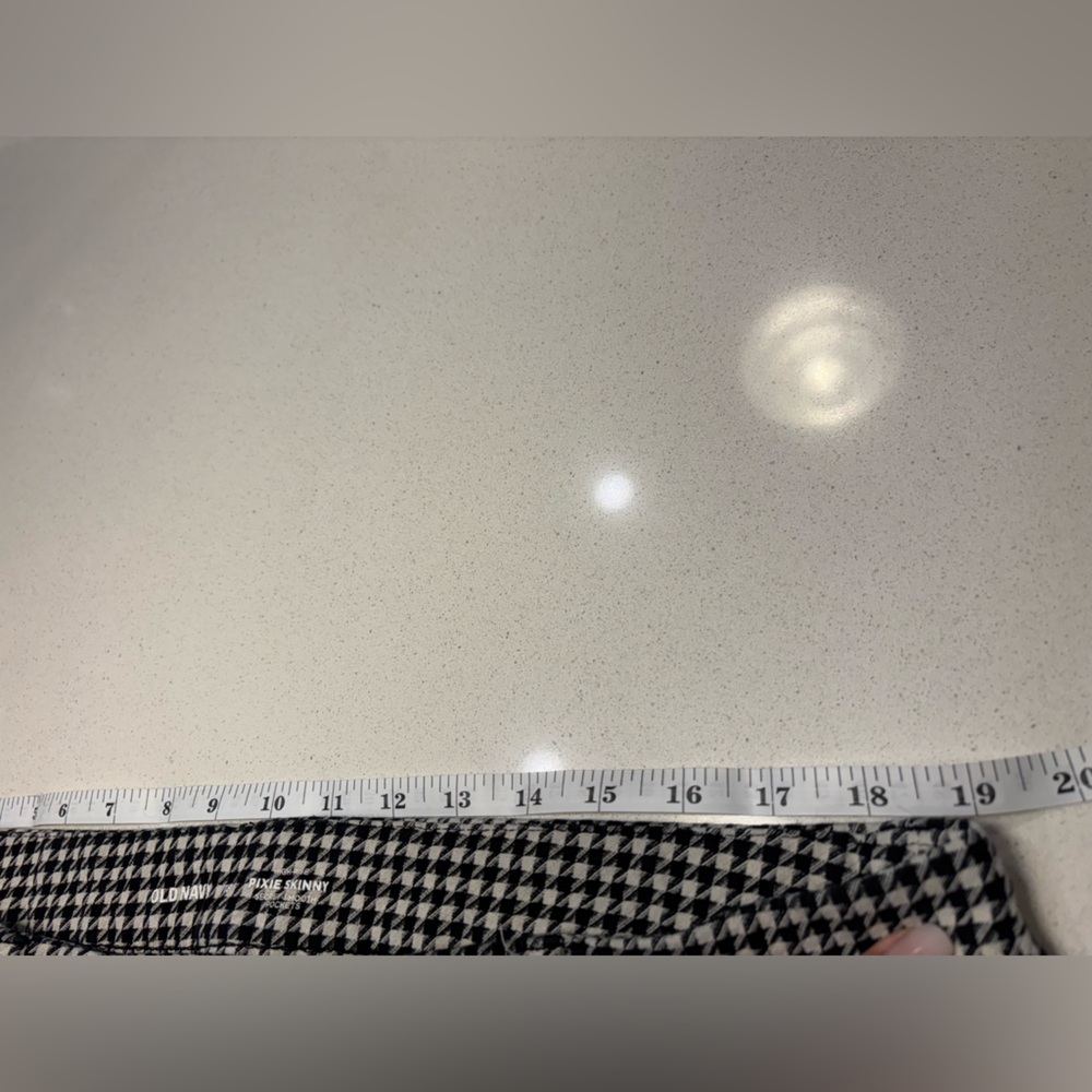 Old Navy Pixie Pants - image 8
